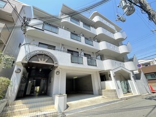 シャルマンフジ御影参番館の物件外観写真